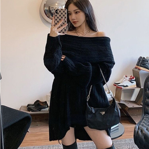 聖誕氛圍感穿搭露肩上衣一字肩長款大毛衣秋冬女慵懶風高級感寬松 聖誕氛圍感穿搭露肩上衣一字肩長款大毛衣秋冬女慵懶風高級感寬松