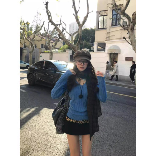 美式辣妹藍色麻花V領毛衣女秋冬2025新款內搭針織打底衫修身上衣 美式辣妹藍色麻花V領毛衣女秋冬2025新款內搭針織打底衫修身上衣