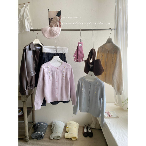 法式復古立體綉花圓領針織開衫女秋冬寬松溫柔風軟糯針織毛衣外套 法式復古立體綉花圓領針織開衫女秋冬寬松溫柔風軟糯針織毛衣外套