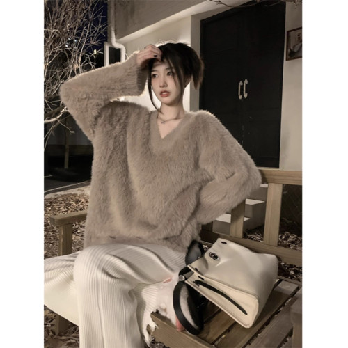 慵懶感仿貂毛V領長袖毛衣女裝秋冬2025新款套頭寬松時尚百搭上衣 慵懶感仿貂毛V領長袖毛衣女裝秋冬2025新款套頭寬松時尚百搭上衣