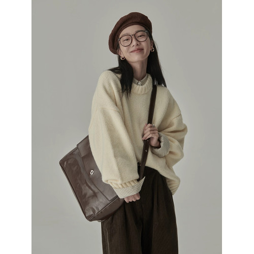 秋冬季寬松慵懶風純色圓領套頭白色復古外穿內搭針織衫加厚毛衣女 秋冬季寬松慵懶風純色圓領套頭白色復古外穿內搭針織衫加厚毛衣女