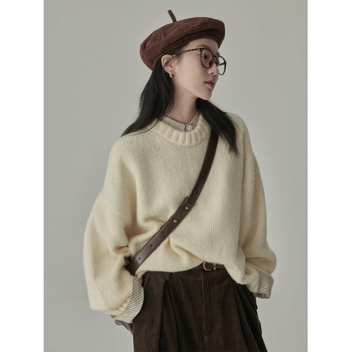 秋冬季寬松慵懶風純色圓領套頭白色復古外穿內搭針織衫加厚毛衣女 秋冬季寬松慵懶風純色圓領套頭白色復古外穿內搭針織衫加厚毛衣女