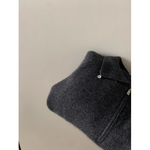 秋冬簡約半拉鍊polo翻領灰色浣熊絨毛衣女內搭針織衫加厚羊毛外穿 秋冬簡約半拉鍊polo翻領灰色浣熊絨毛衣女內搭針織衫加厚羊毛外穿