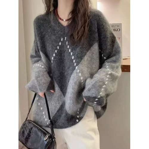 慵懶高級感灰色菱格毛衣女秋冬大碼胖mm寬松軟糯針織衫超好看上衣