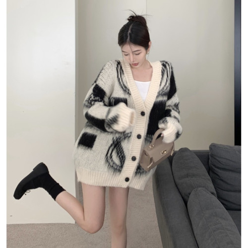 2025秋冬新款慵懶風拼色v領毛衣開衫外套女加厚中長款針織衫上衣 2025秋冬新款慵懶風拼色v領毛衣開衫外套女加厚中長款針織衫上衣