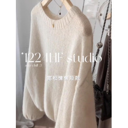 單品質，早秋溫柔氣質米杏色輕薄寬松燈籠袖短款馬海毛毛衣女