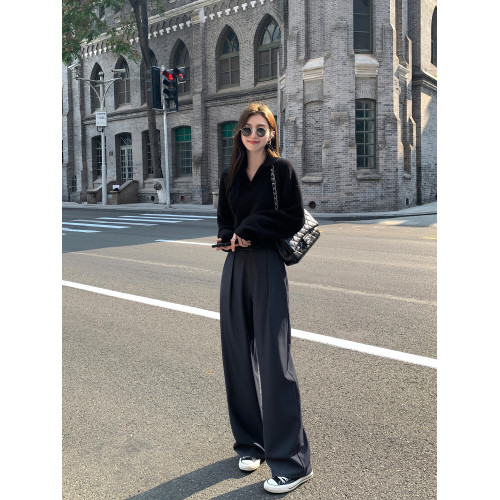 MULVAN 黑色v領polo毛衣女春秋新款韓版寬鬆慵嬾風套頭針織上衣