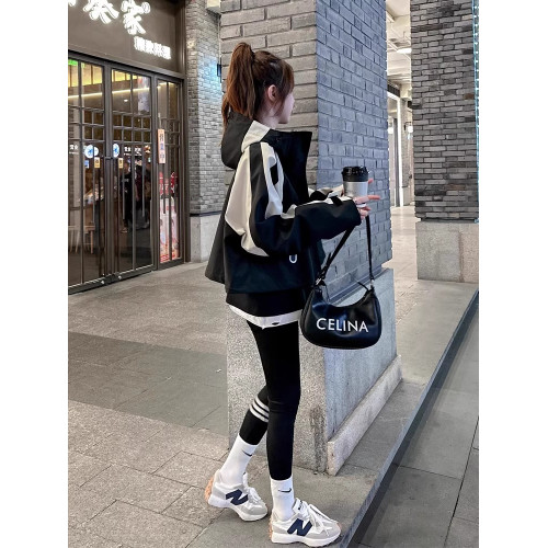 連帽沖鋒衣女外套春款2025新款寬松顯瘦小個子短款棒球服外搭潮流 連帽沖鋒衣女外套春款2025新款寬松顯瘦小個子短款棒球服外搭潮流