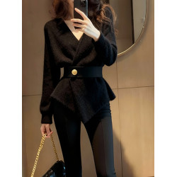 小香風黑色V領短款針織上衣2025秋冬新款高級感氣質收腰顯瘦毛衣