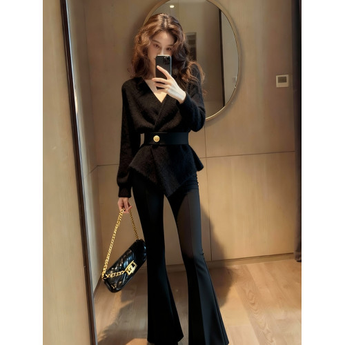 小香風黑色V領短款針織上衣2025秋冬新款高級感氣質收腰顯瘦毛衣