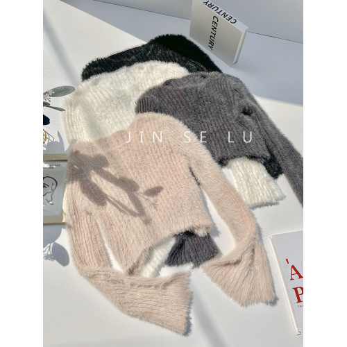 ins潮慵懶風短款水貂絨毛衣女設計感小衆紐釦喇叭袖修身針織衫冬