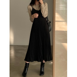 氣質連衣裙女冬季穿搭時尚高級感壓褶絨面吊帶裙法式別致長款裙子