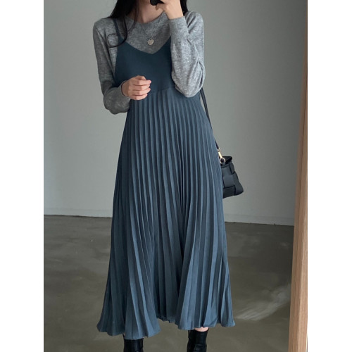 氣質連衣裙女冬季穿搭時尚高級感壓褶絨面吊帶裙法式別致長款裙子