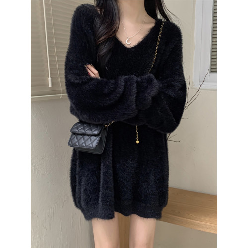 黑色軟糯水貂絨毛衣女秋冬高級感超好看V領寬松內搭打底上衣加厚