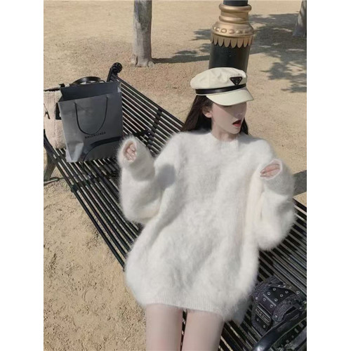 黑色軟糯水貂絨毛衣女秋冬高級感超好看V領寬松內搭打底上衣加厚