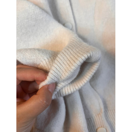 自畱款推薦~軟糯小熊刺綉毛衣外套女秋冬圓領外搭針織開衫上衣