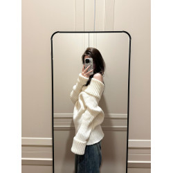 慵懶風白色一字肩毛衣女秋冬季2025新款內搭露肩針織韓系寬松上衣