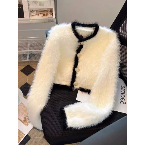 專櫃撤迴國際大牌剪標小香風海馬毛加厚毛衣女秋冬短款針織衫上衣