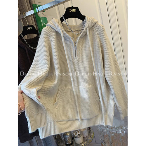 胖mm300斤大碼慵懶風連帽毛衣針織衫女秋冬寬松設計感半拉鍊上衣 胖mm300斤大碼慵懶風連帽毛衣針織衫女秋冬寬松設計感半拉鍊上衣