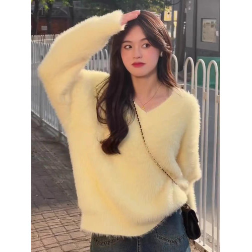 馬海毛白色毛衣女內搭秋冬季2025溫柔v領套頭寬松慵懶針織衫外穿 馬海毛白色毛衣女內搭秋冬季2025溫柔v領套頭寬松慵懶針織衫外穿