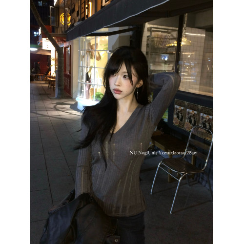 NogiUnit/ 鏤空軟毛衣(多色)上身紙片人!v領叉袖毛衣針織上衣 NogiUnit/ 鏤空軟毛衣(多色)上身紙片人!v領叉袖毛衣針織上衣