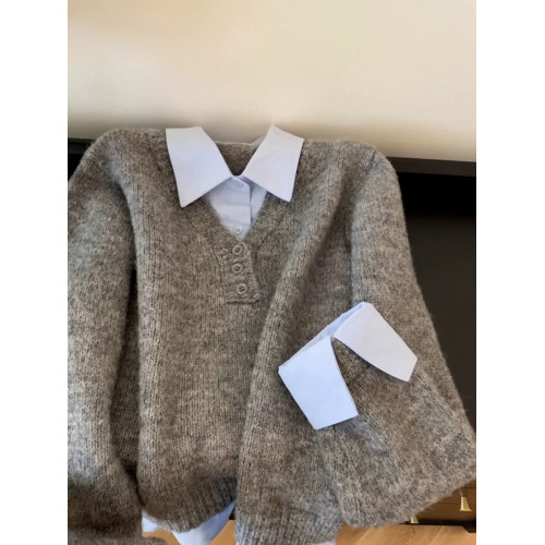 灰藍撞色毛衣襯衫假兩件曡穿女秋冬韓系設計感小衆獨特針織衫上衣 灰藍撞色毛衣襯衫假兩件曡穿女秋冬韓系設計感小衆獨特針織衫上衣