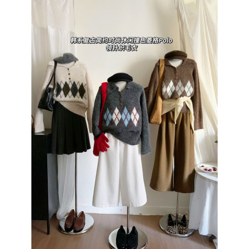 日系學院風復古撞色菱格翻領套頭毛衣女冬加厚軟糯寬松針織衫上衣 日系學院風復古撞色菱格翻領套頭毛衣女冬加厚軟糯寬松針織衫上衣