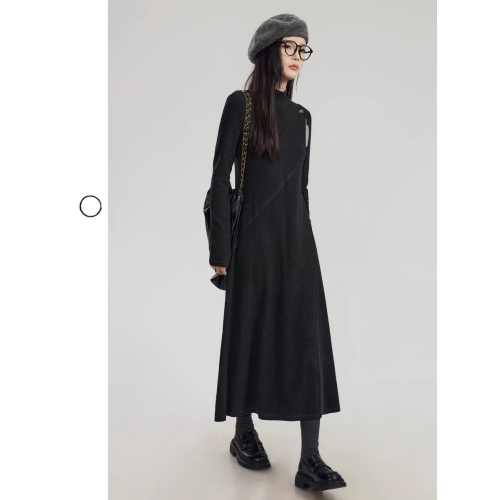 強烈推薦南油高貨!修身顯瘦遮肚子黑色圓領毛衣裙長113胸108 強烈推薦南油高貨!修身顯瘦遮肚子黑色圓領毛衣裙長113胸108