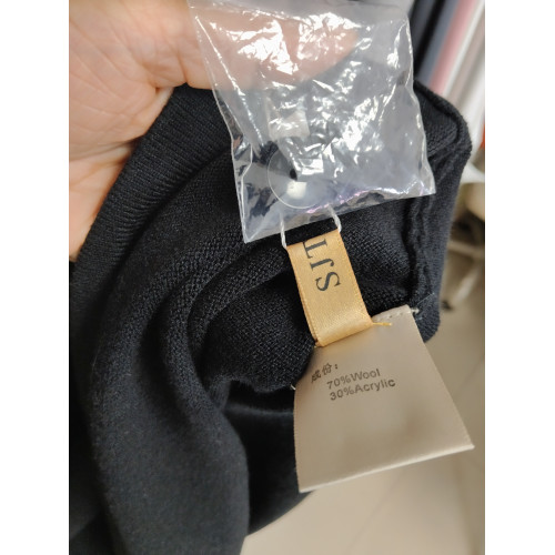 強烈推薦南油高貨!修身顯瘦遮肚子黑色圓領毛衣裙長113胸108 強烈推薦南油高貨!修身顯瘦遮肚子黑色圓領毛衣裙長113胸108