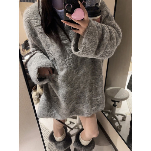 松弛感慵懶風中長款毛衣女2025秋冬寬松破洞設計感遮屁股針織上衣 松弛感慵懶風中長款毛衣女2025秋冬寬松破洞設計感遮屁股針織上衣