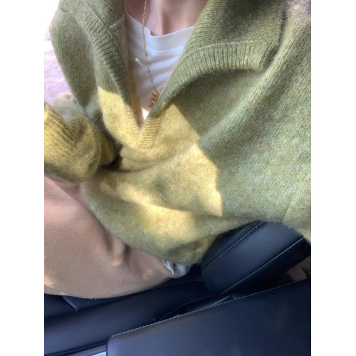 歐貨老錢風綠色v領馬海毛毛衣女秋冬慵懶高級感加厚翻領針織上衣