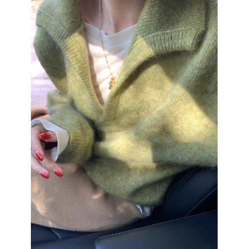 歐貨老錢風綠色v領馬海毛毛衣女秋冬慵懶高級感加厚翻領針織上衣