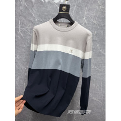 H餘單剪標拼色刺綉花胸標柔軟條紋長袖圓領毛衣毛衫針織衫春秋男