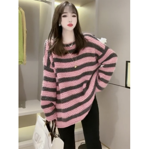 歐貨慵懶風一字領粉色條紋毛衣女秋冬季2025年新款復古加厚針織衫 歐貨慵懶風一字領粉色條紋毛衣女秋冬季2025年新款復古加厚針織衫