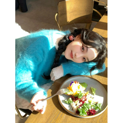 韓系寬松顯白藍色圓領軟糯水貂毛毛衣冬溫柔風別致套頭慵懶上衣女