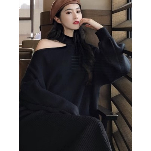 港風掛脖露肩毛衣女中長款202年秋冬新款網紅寬鬆性感針織上衣女