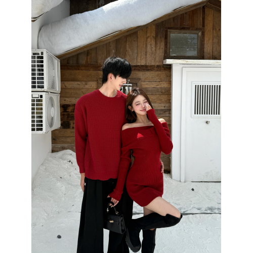 情侶裝2025新款秋冬ins本命年法式一字肩針織連衣裙紅色新年戰袍