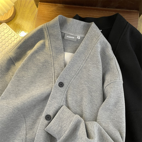 華夫格V領針織毛衣男秋季寬松開衫衛衣日系潮牌情侶休閒紐釦夾克 華夫格V領針織毛衣男秋季寬松開衫衛衣日系潮牌情侶休閒紐釦夾克