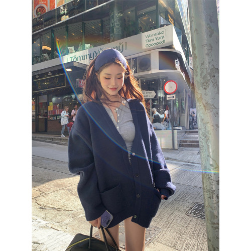 V領復古時髦藏藍色秋冬加厚毛衣外套女寬松慵懶感毛針織開衫