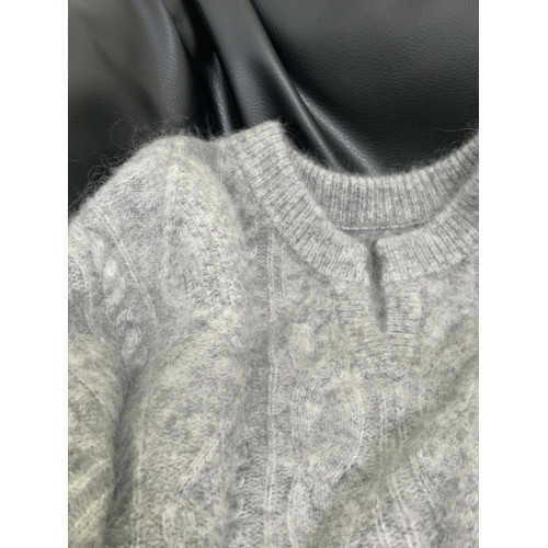 高級感灰色v領麻花浣熊絨套頭毛衣女秋冬慵懶加厚內搭針織衫上衣