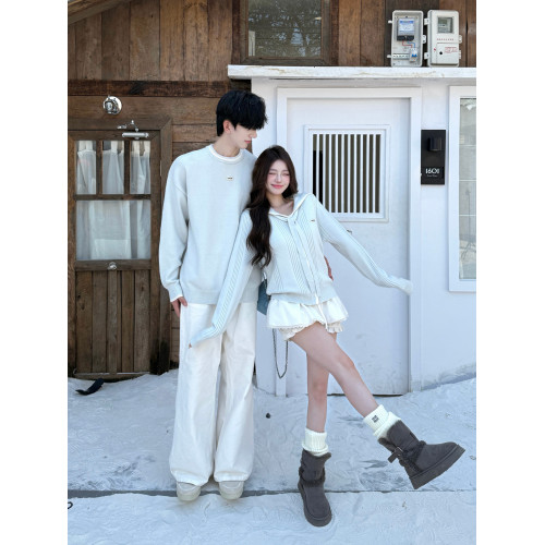 韓系學院風奶藍色海軍領毛衣男女情侶裝秋冬季寬松慵懶風針織開衫 韓系學院風奶藍色海軍領毛衣男女情侶裝秋冬季寬松慵懶風針織開衫