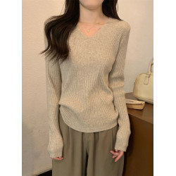 法式V領簡約修身打底上衣女秋冬坑條顯瘦內搭高級感軟糯針織毛衣