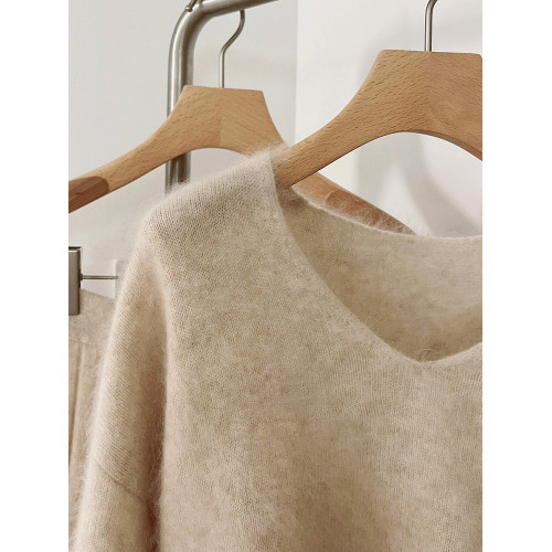 浣熊絨v領毛衣女秋冬內搭慵懶風寬松針織打底衫外穿設計感上衣厚 浣熊絨v領毛衣女秋冬內搭慵懶風寬松針織打底衫外穿設計感上衣厚