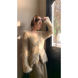 甜辣羽穗~奶咖色春裝設計感V領紐釦仿貂毛長袖毛衣外套女羊絨上衣