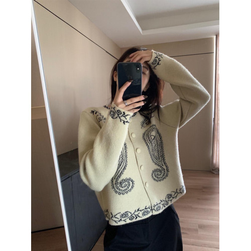 2025簡約復古圓領單排釦寬松腰果花提花短款時尚百搭長袖毛衣女