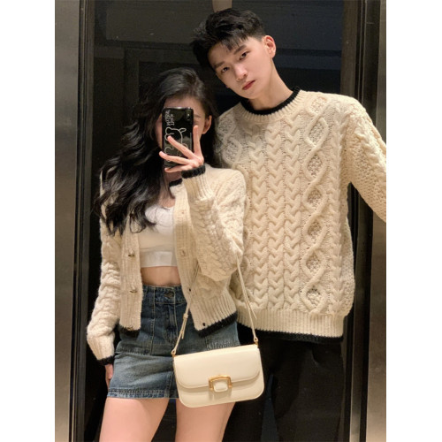 秋冬款超火情侶裝高級感毛衣一長一短針織開衫外套2025新款男女潮 秋冬款超火情侶裝高級感毛衣一長一短針織開衫外套2025新款男女潮