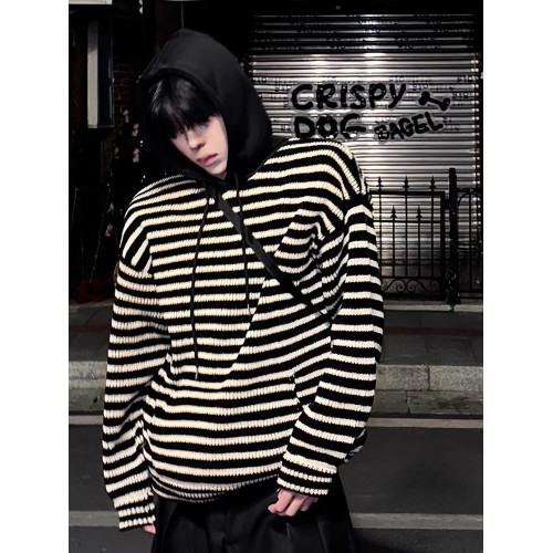 韓系風格穿搭連帽黑白條紋毛衛衣男慵懶高級感cleanfit針織衫外套 韓系風格穿搭連帽黑白條紋毛衛衣男慵懶高級感cleanfit針織衫外套