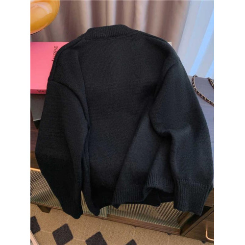 桃璽黑色毛衣女2024新款秋冬卡通洋氣刺綉減齡加厚針織開衫外套