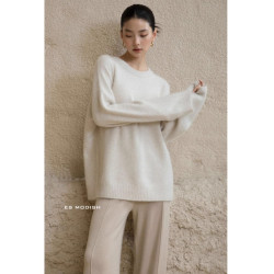 法式白色浣熊絨軟糯毛衣女秋冬高級感慵懶加厚套頭針織衫獨特上衣