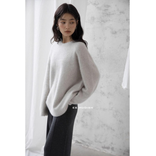 法式白色浣熊絨軟糯毛衣女秋冬高級感慵懶加厚套頭針織衫獨特上衣